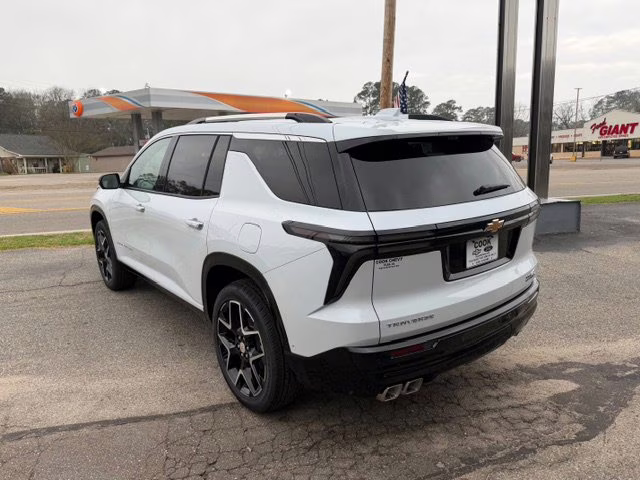 2026 Polar White Tricoat Chevrolet Traverse High Country FWD SUV
