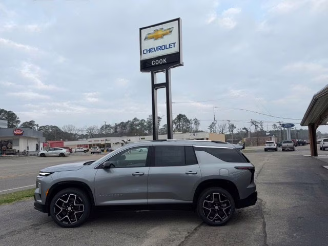 2026 Sterling Gray Metallic Chevrolet Traverse High Country FWD SUV