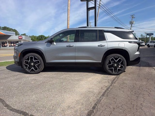 2026 Sterling Gray Metallic Chevrolet Traverse High Country FWD SUV