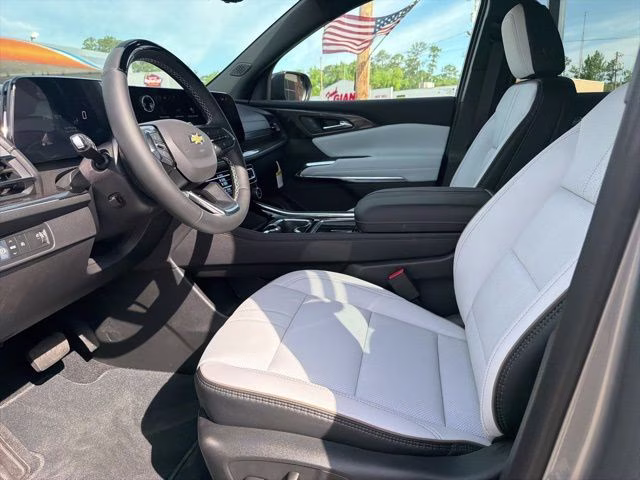 2026 Sterling Gray Metallic Chevrolet Traverse High Country FWD SUV