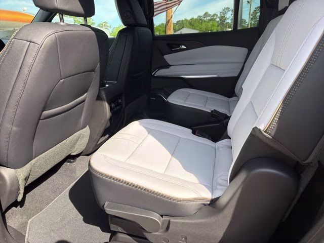2026 Sterling Gray Metallic Chevrolet Traverse High Country FWD SUV