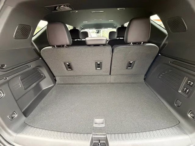 2026 Sterling Gray Metallic Chevrolet Traverse High Country FWD SUV