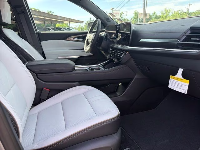 2026 Sterling Gray Metallic Chevrolet Traverse High Country FWD SUV
