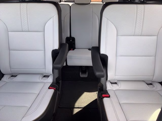 2026 Sterling Gray Metallic Chevrolet Traverse High Country FWD SUV