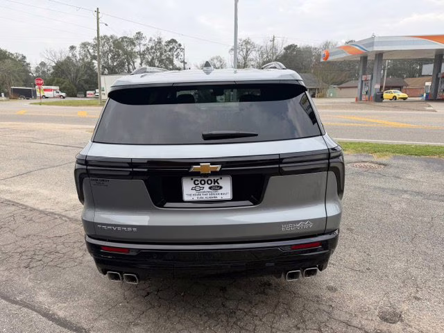 2026 Sterling Gray Metallic Chevrolet Traverse High Country FWD SUV