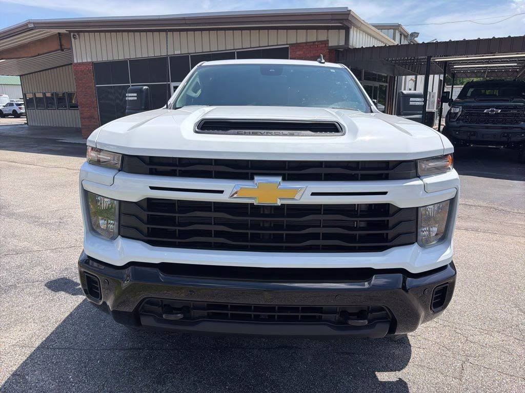 2026 Summit White Chevrolet Silverado 2500HD Custom 4X4 Truck