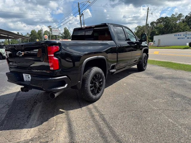 2025 Black Chevrolet Silverado 2500 HD High Country 4X4 Truck