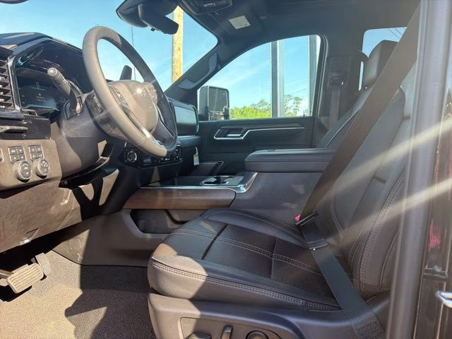 2025 Black Chevrolet Silverado 2500HD High Country 4X4 Truck