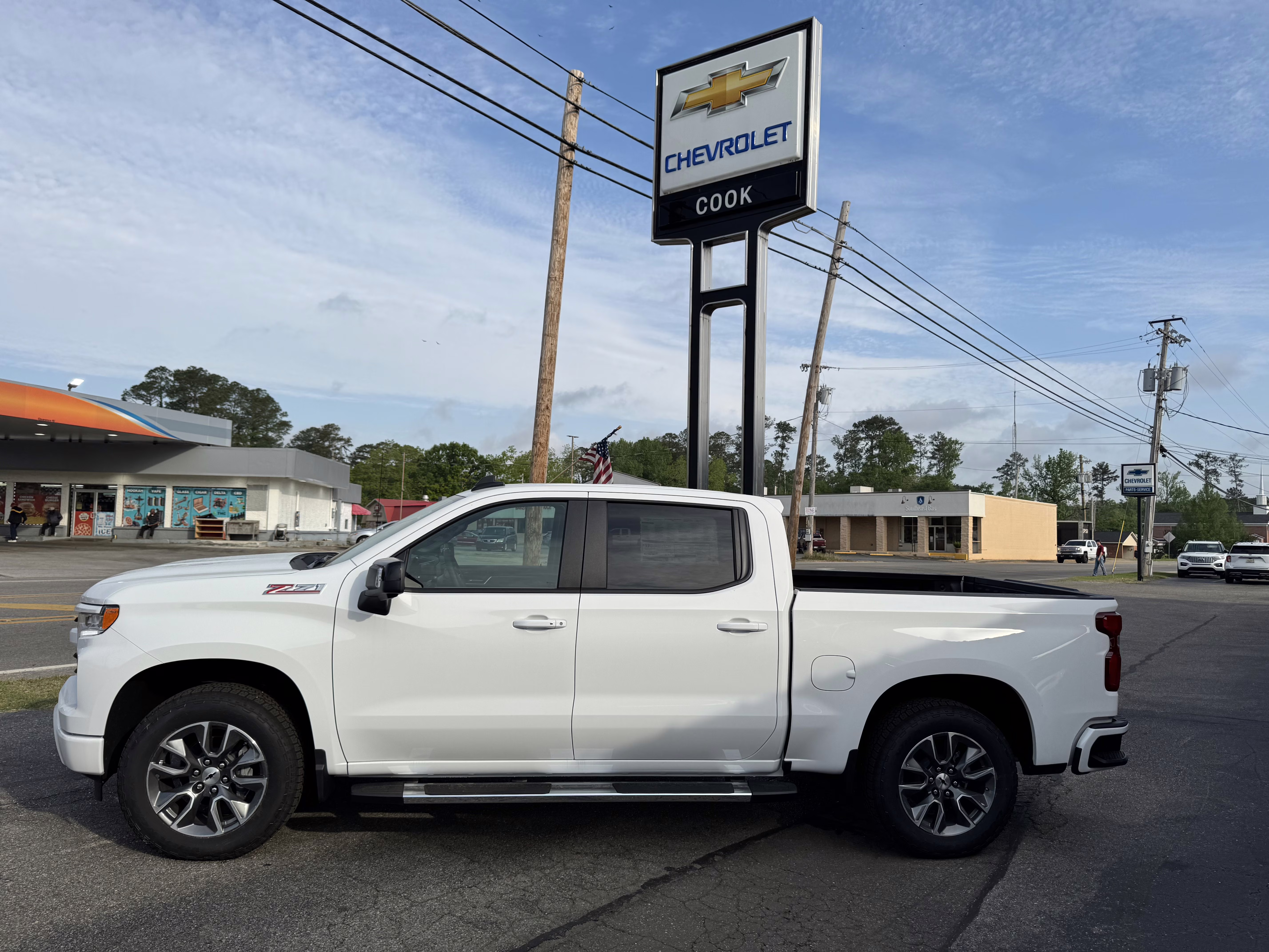 2025 Summit White Chevrolet Silverado 1500 RST 4X4 Truck