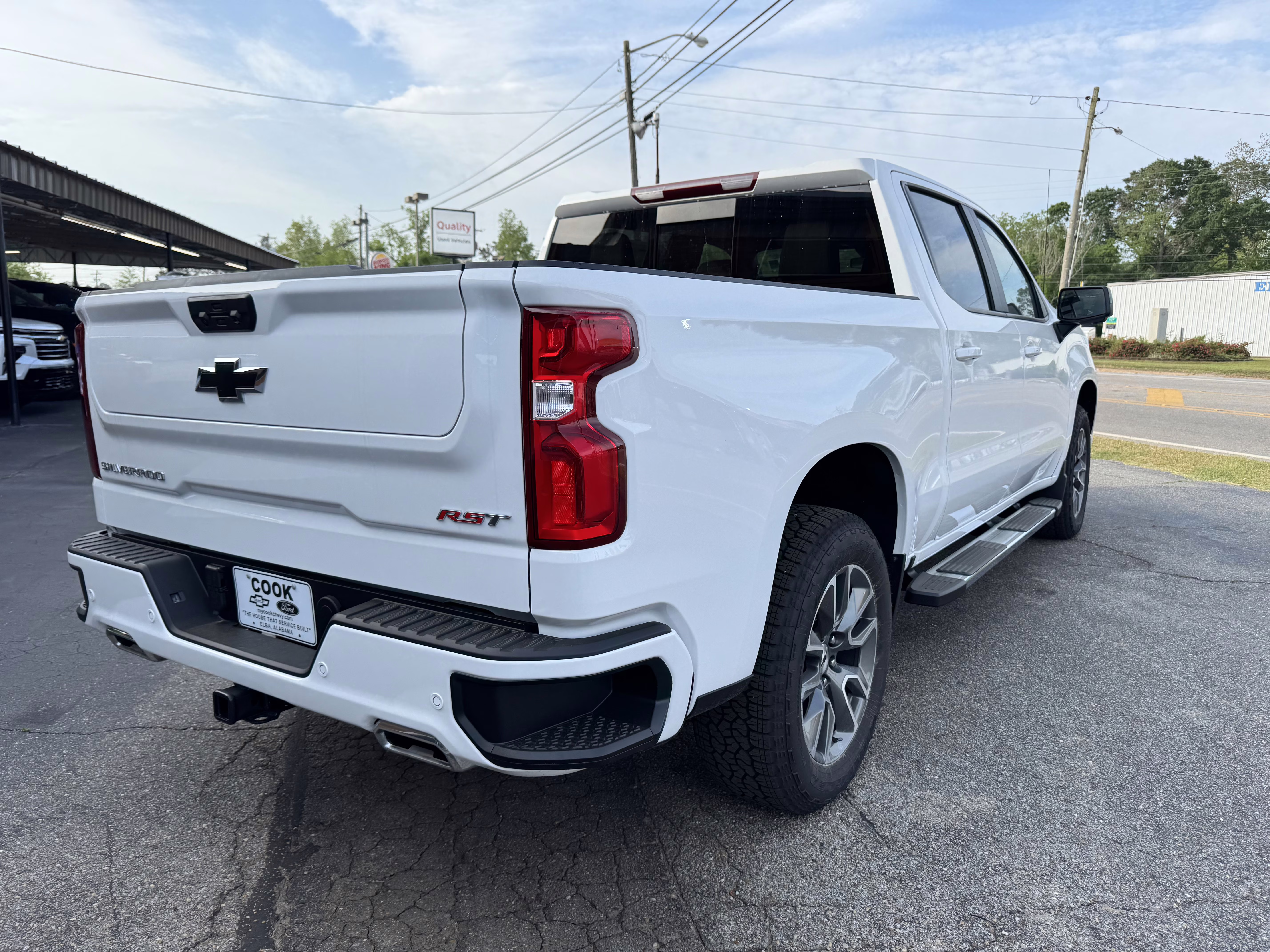 2025 Summit White Chevrolet Silverado 1500 RST 4X4 Truck