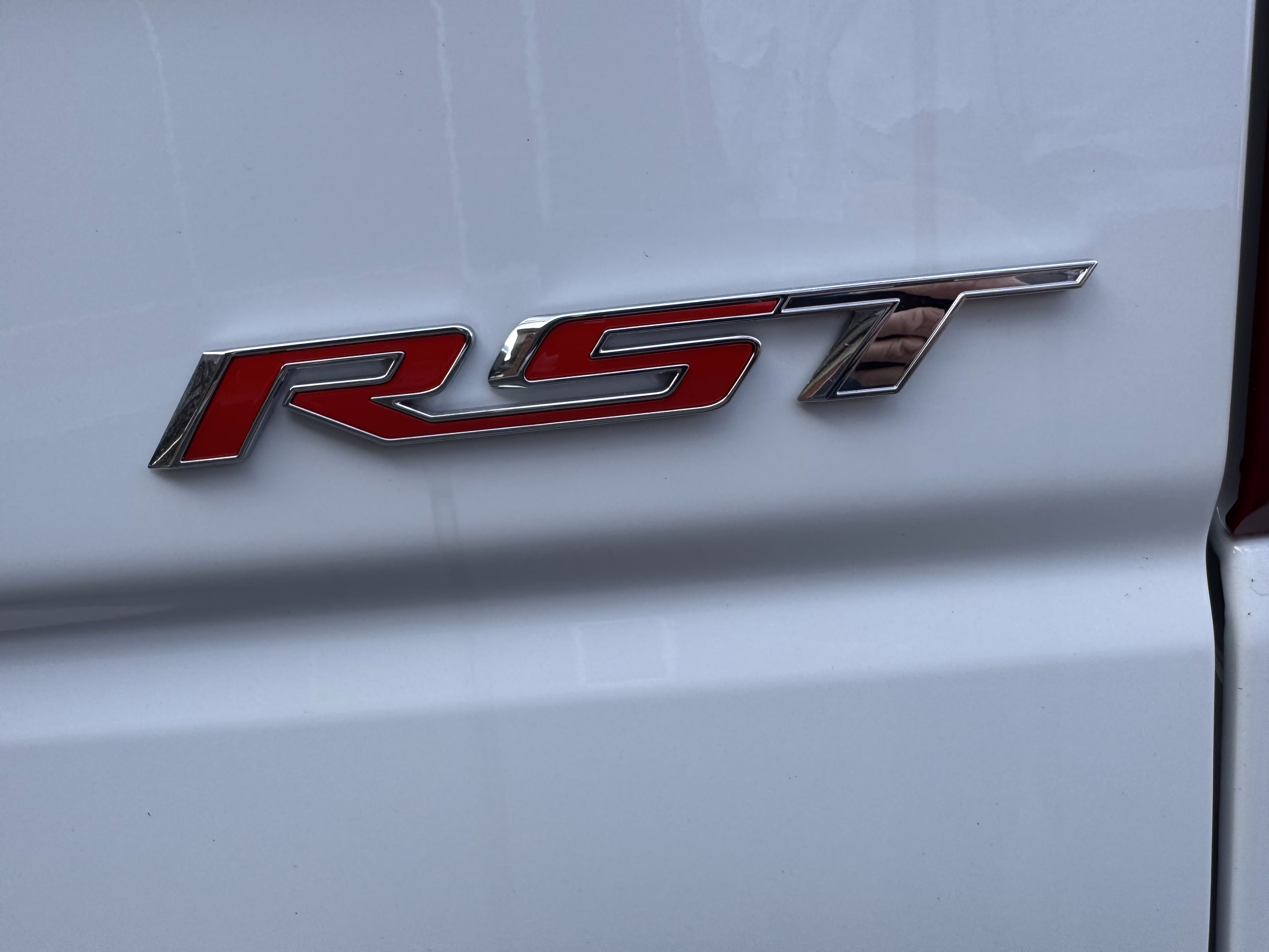 2025 Summit White Chevrolet Silverado 1500 RST 4X4 Truck