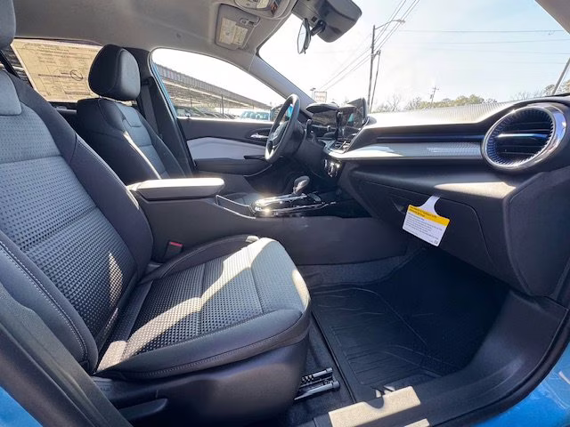 2026 Marina Blue Metallic Chevrolet Trax LT FWD SUV