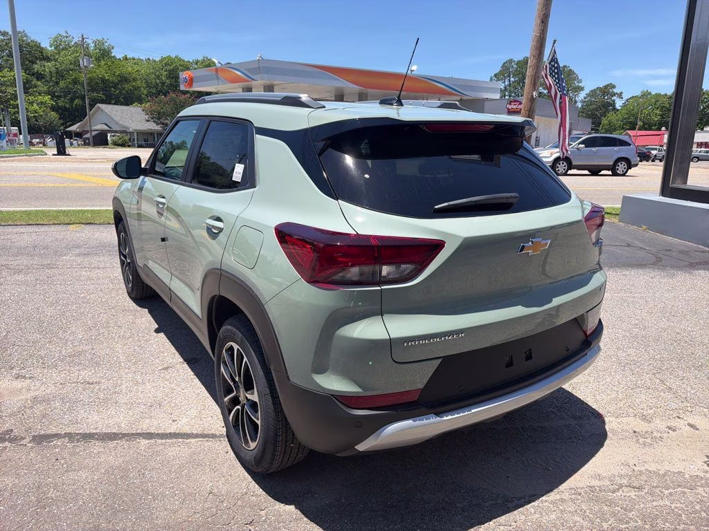 2026 Cacti Green Chevrolet Trailblazer LT FWD SUV