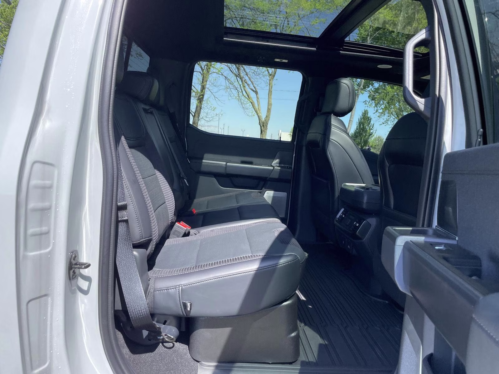2023 Avalanche Gray Ford F-150 Raptor 4X4 Truck