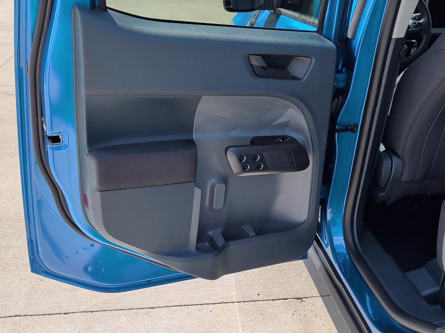 2026 Velocity Blue Ford Maverick XL AWD Truck