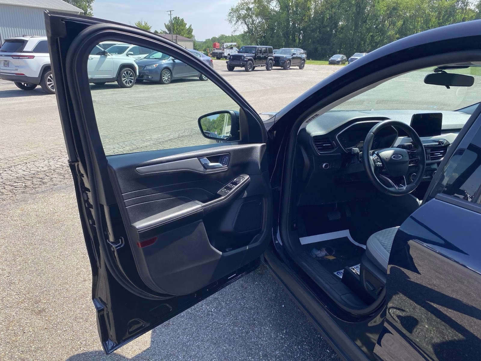 2021 Antimatter Blue Ford Escape SE AWD SUV