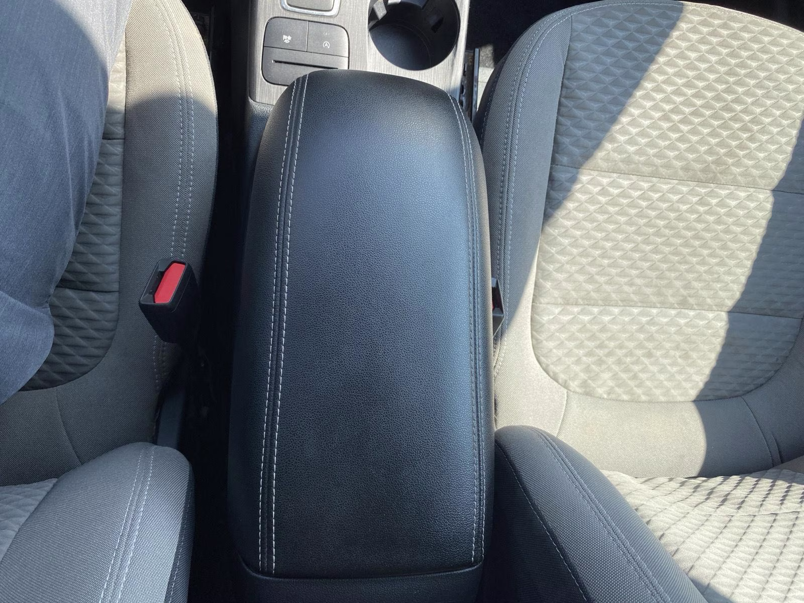 2021 Antimatter Blue Ford Escape SE AWD SUV