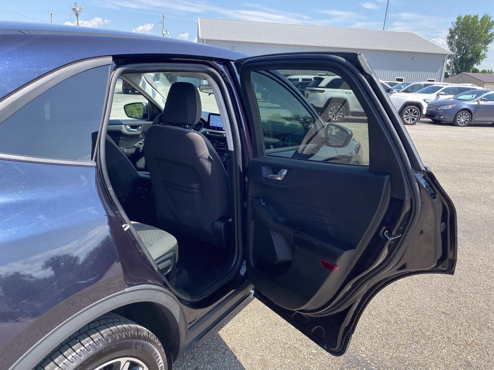 2021 Antimatter Blue Ford Escape SE AWD SUV