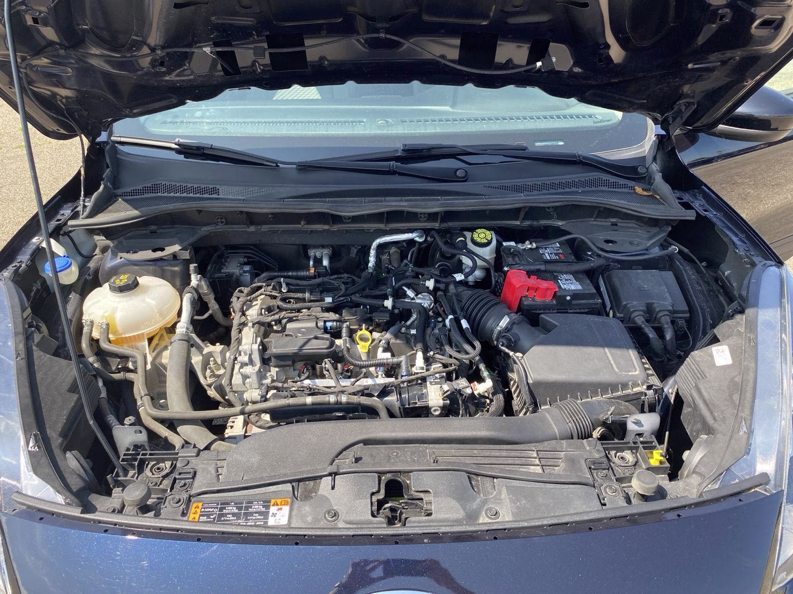 2021 Antimatter Blue Ford Escape SE AWD SUV