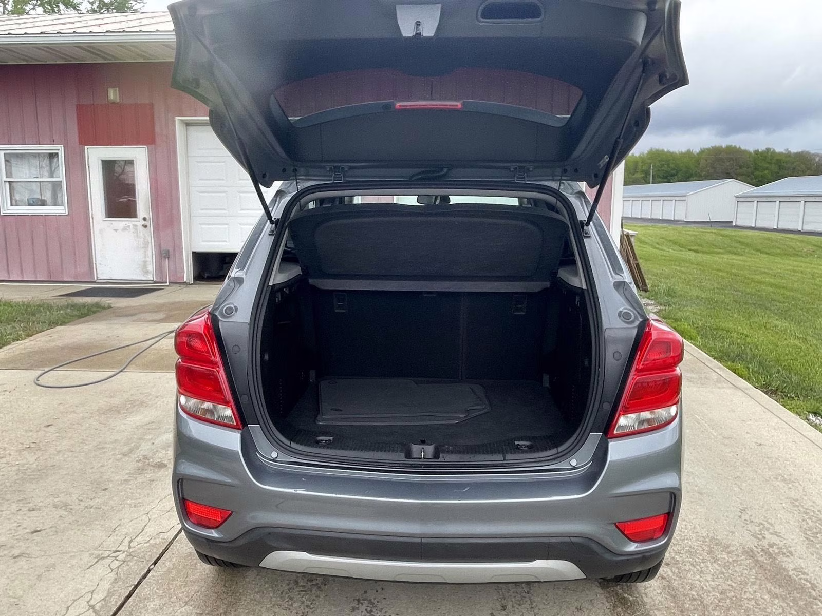 2019 Silver Ice Metallic Chevrolet Trax LT AWD SUV