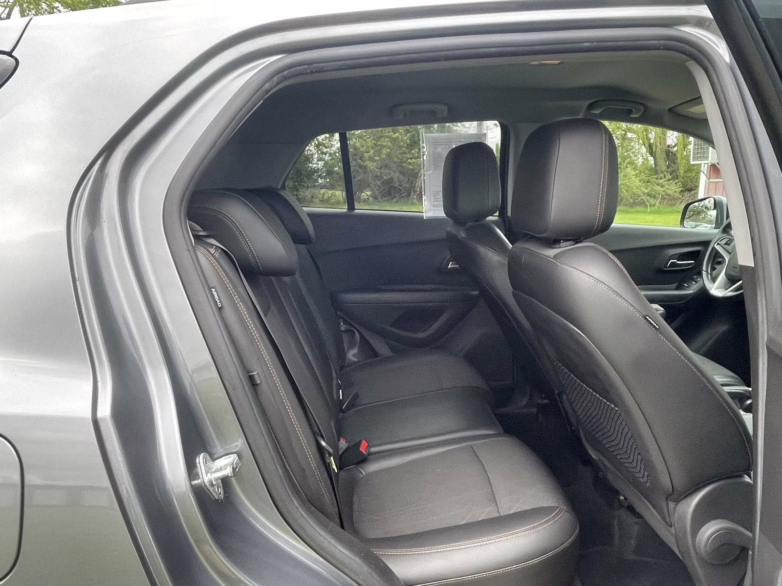 2019 Silver Ice Metallic Chevrolet Trax LT AWD SUV