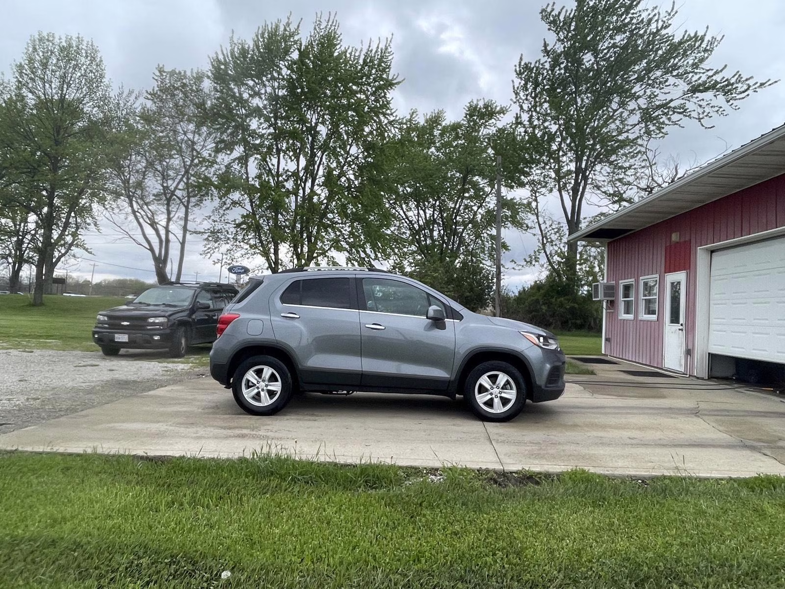 2019 Silver Ice Metallic Chevrolet Trax LT AWD SUV