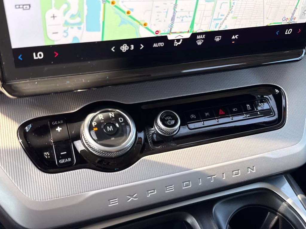 2025 Agate Black Metallic Ford Expedition Active RWD SUV