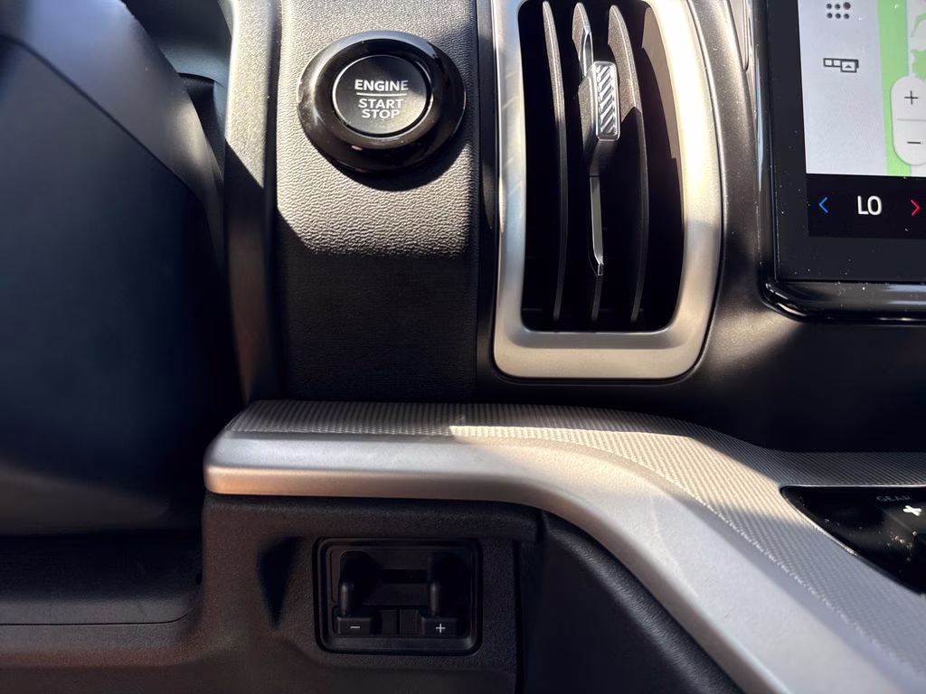 2025 Agate Black Metallic Ford Expedition Active RWD SUV
