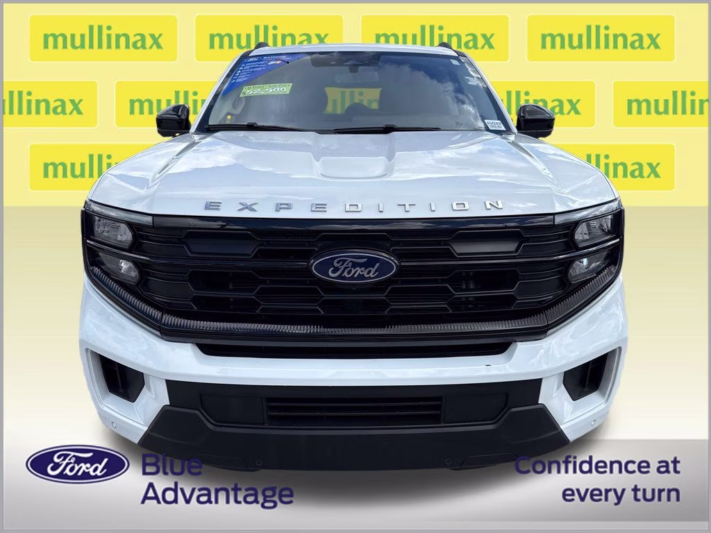 2025 Oxford White Ford Expedition Active RWD SUV