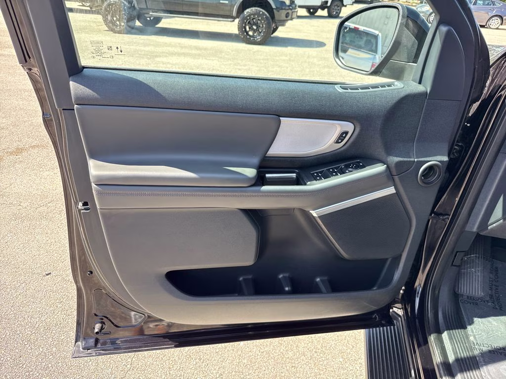 2025 Agate Black Metallic Ford Expedition Active RWD SUV
