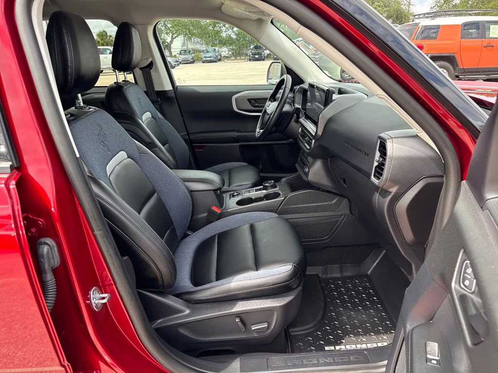 2025 Ruby Red Metallic Tinted Clearcoat Ford Bronco Sport Outer Banks 4X4 SUV