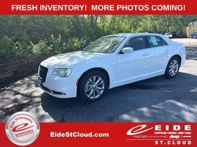 2023 Bright White Clearcoat Chrysler 300 Touring AWD Sedan