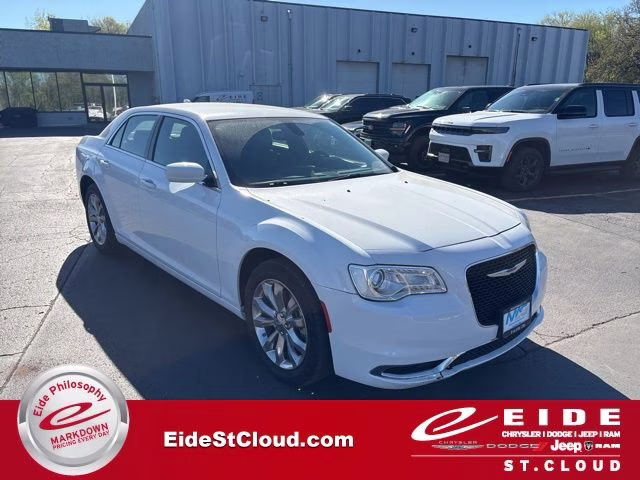 2023 Bright White Clearcoat Chrysler 300 Touring AWD Sedan