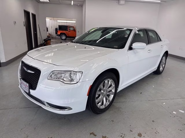 2023 Bright White Clearcoat Chrysler 300 Touring AWD Sedan