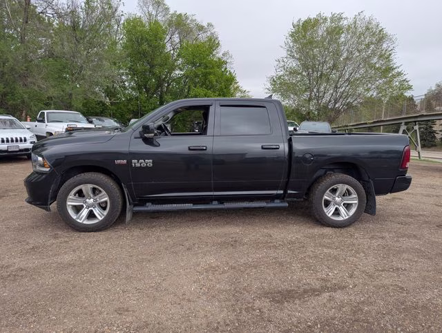 2018 Brilliant Black Crystal Pearlcoat Ram 1500 Sport 4X4 Truck