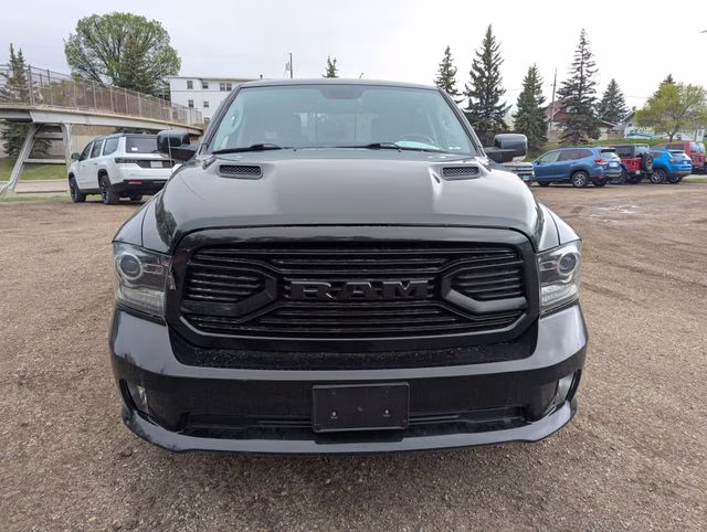 2018 Brilliant Black Crystal Pearlcoat Ram 1500 Sport 4X4 Truck