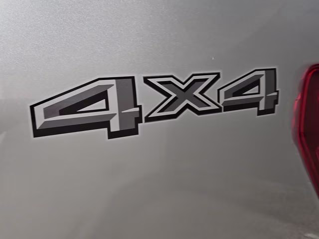 2025 Iconic Silver Metallic Ford F-150 Lariat 4X4 Truck