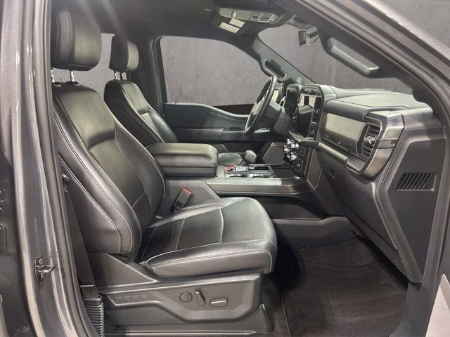 2025 Carbonized Gray Metallic Ford F-150 Lariat 4X4 Truck