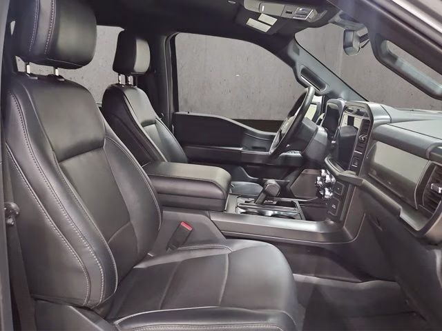 2025 Iconic Silver Metallic Ford F-150 Lariat 4X4 Truck