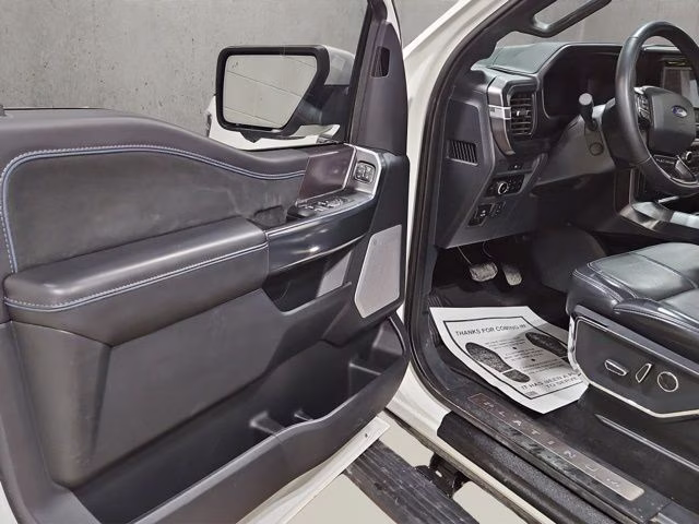 2025 Star White Metallic Tri-Coat Ford F-150 Platinum 4X4 Truck