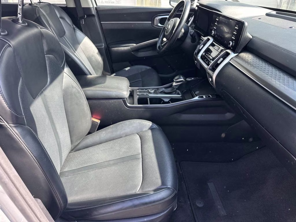 2021 Sparkling Silver Kia Sorento S AWD SUV