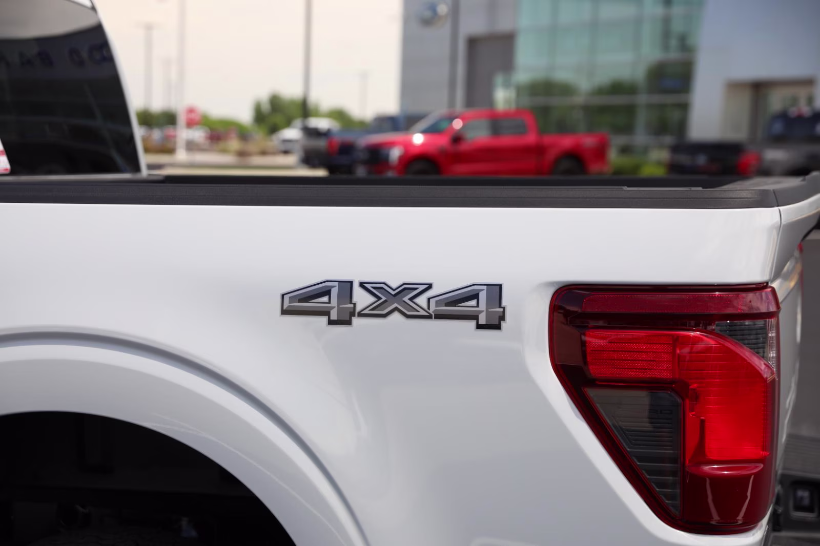 2026 Avalanche Ford F-150 XLT 4X4 Truck