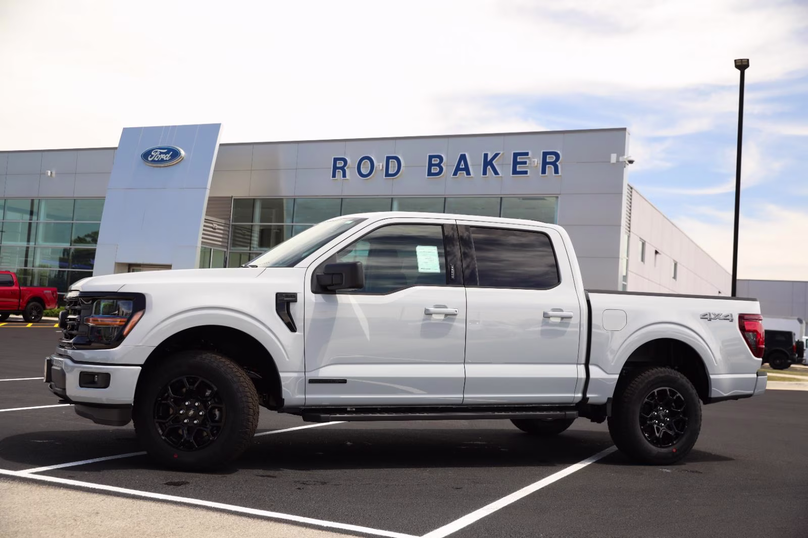 2026 Avalanche Ford F-150 XLT 4X4 Truck