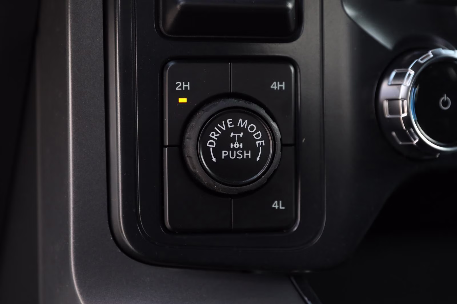2026 Agate Black Metallic Ford F-150 XLT 4X4 Truck