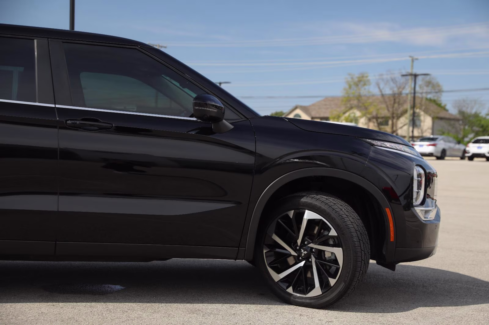 2023 Labrador Black Pearl Mitsubishi Outlander SE AWD S-AWC