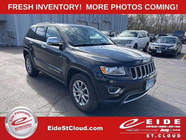 2015 Brilliant Black Crystal Pearlcoat Jeep Grand Cherokee Limited 4X4 SUV