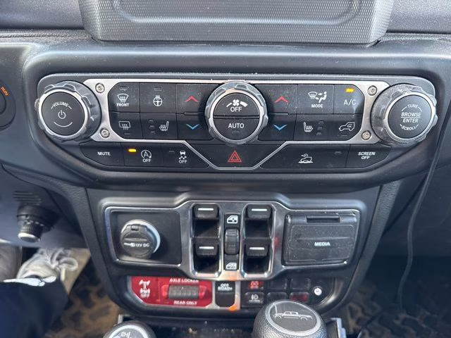 2021 Bright White Clearcoat Jeep Gladiator Mojave 4X4 Truck