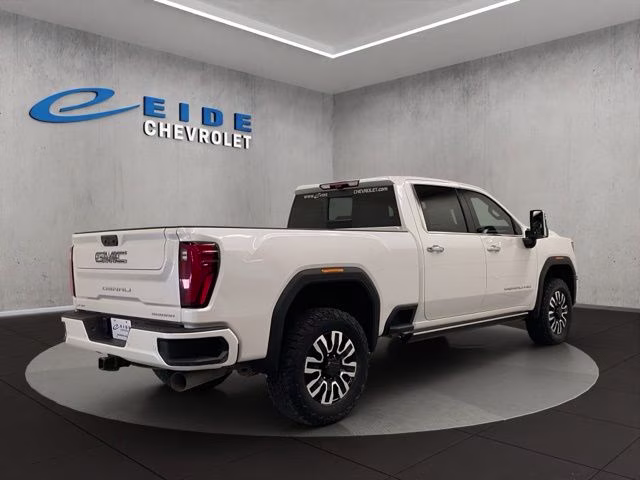 2024 White Frost Tricoat GMC Sierra 3500HD Denali Ultimate 4X4 Truck