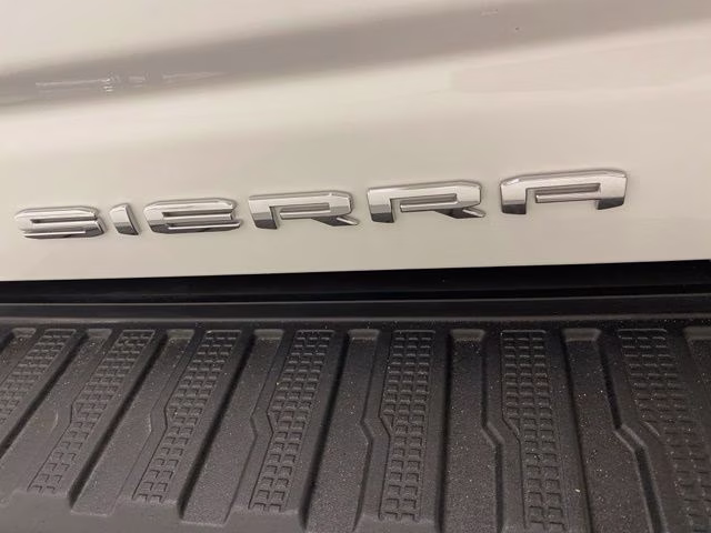 2024 White Frost Tricoat GMC Sierra 3500HD Denali Ultimate 4X4 Truck