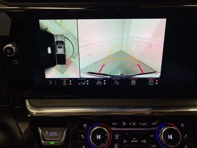 2024 White Frost Tricoat GMC Sierra 3500HD Denali Ultimate 4X4 Truck